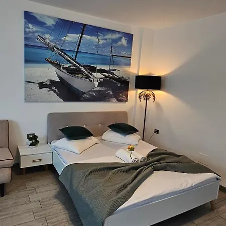 Alezzi Beach Family Luxury Studio Navodari