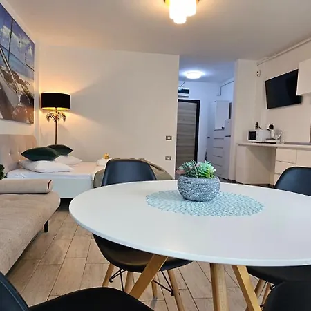 Alezzi Beach Family Luxury Studio *