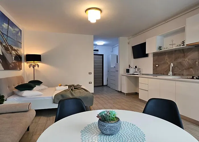 Alezzi Family Luxury * 那沃达利