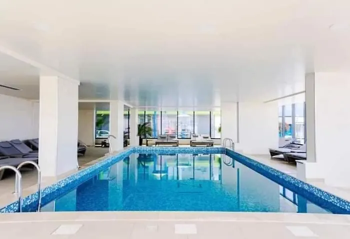 Alezzi Family Luxury * 那沃达利